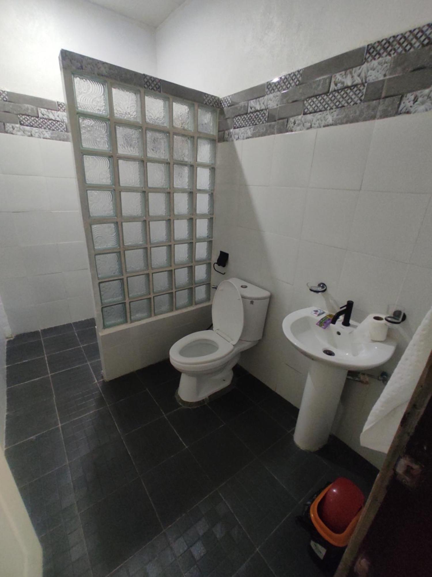 Apoestin Homestay Siquijor Extérieur photo